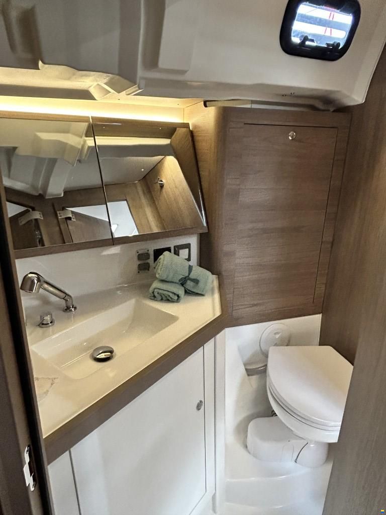 Beneteau Oceanis 47