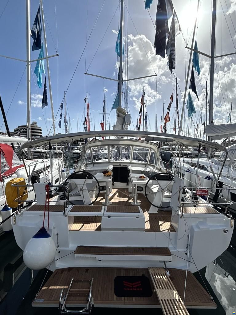 Beneteau Oceanis 52