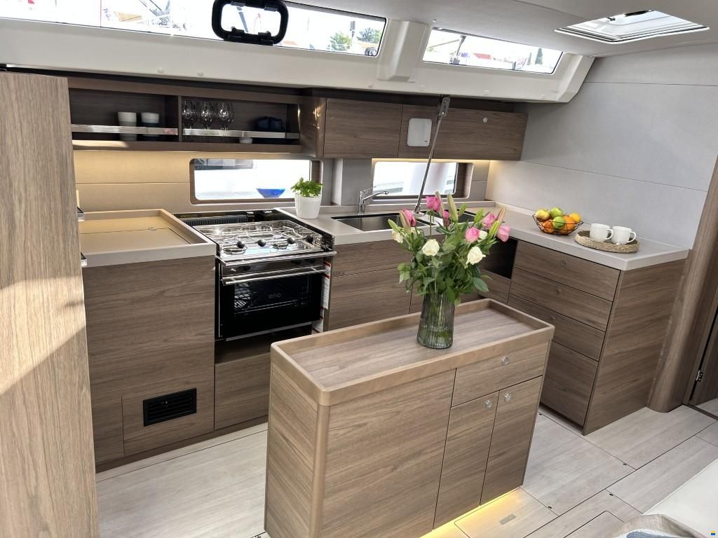 Beneteau Oceanis 52