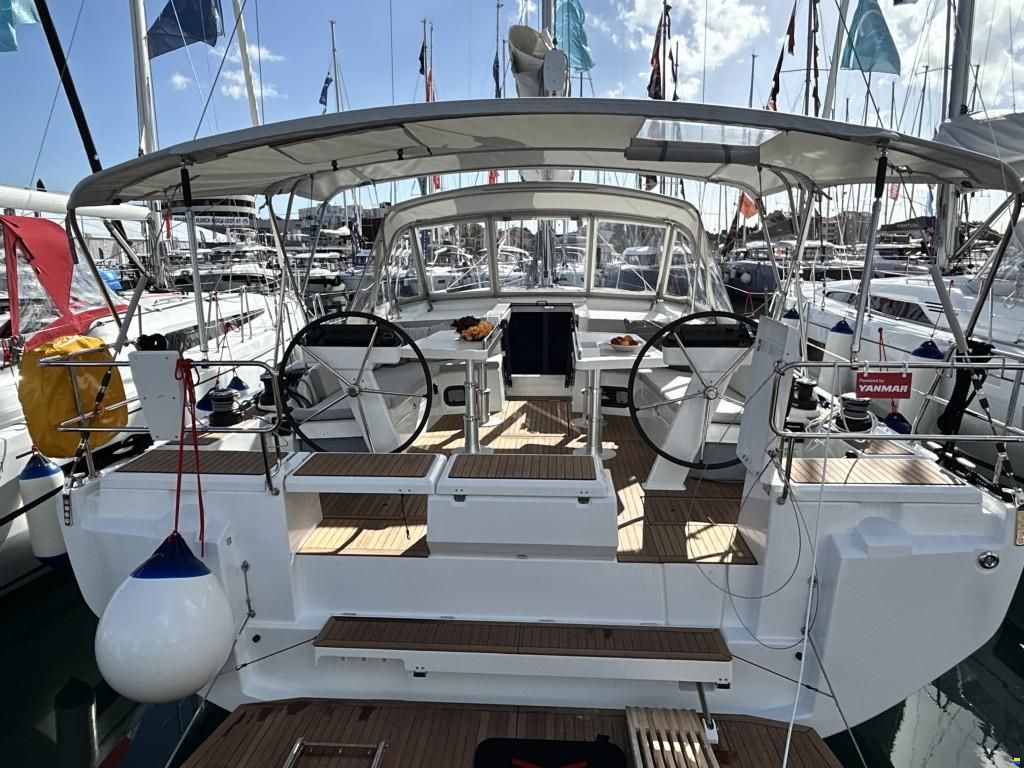 Beneteau Oceanis 52