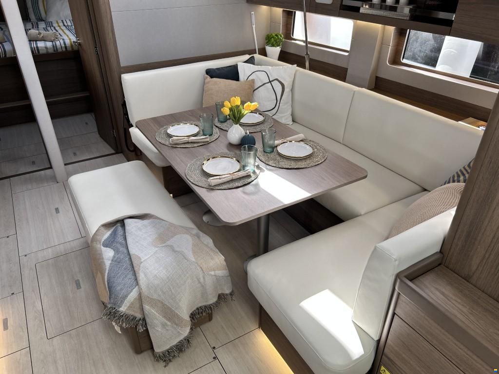 Beneteau Oceanis 52