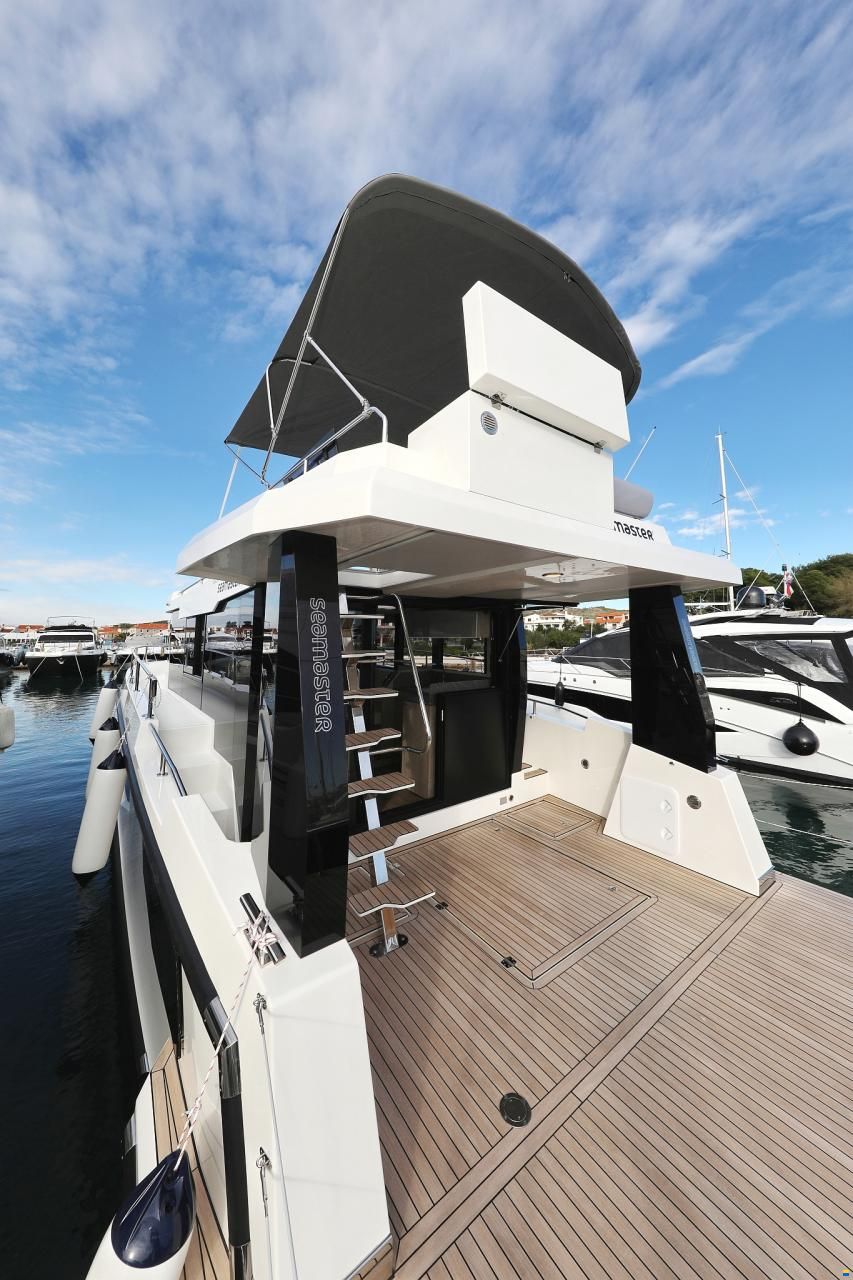 Cobra Seamaster 45