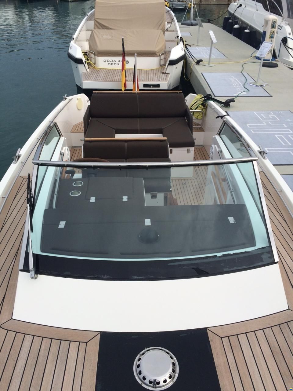 Delta Powerboats 26 open