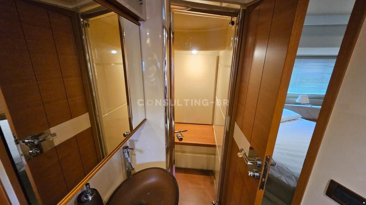 Azimut 60 Fly