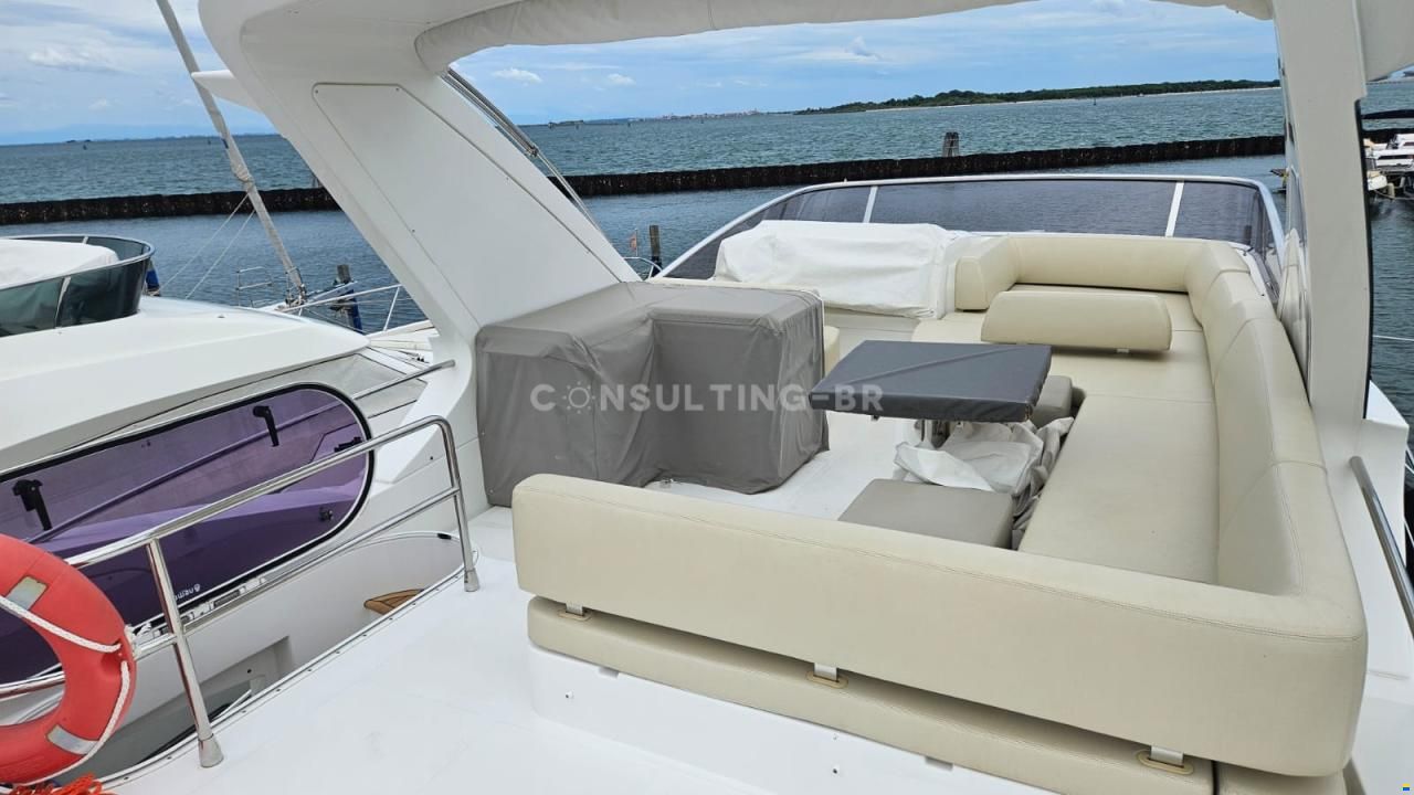 Azimut 60 Fly