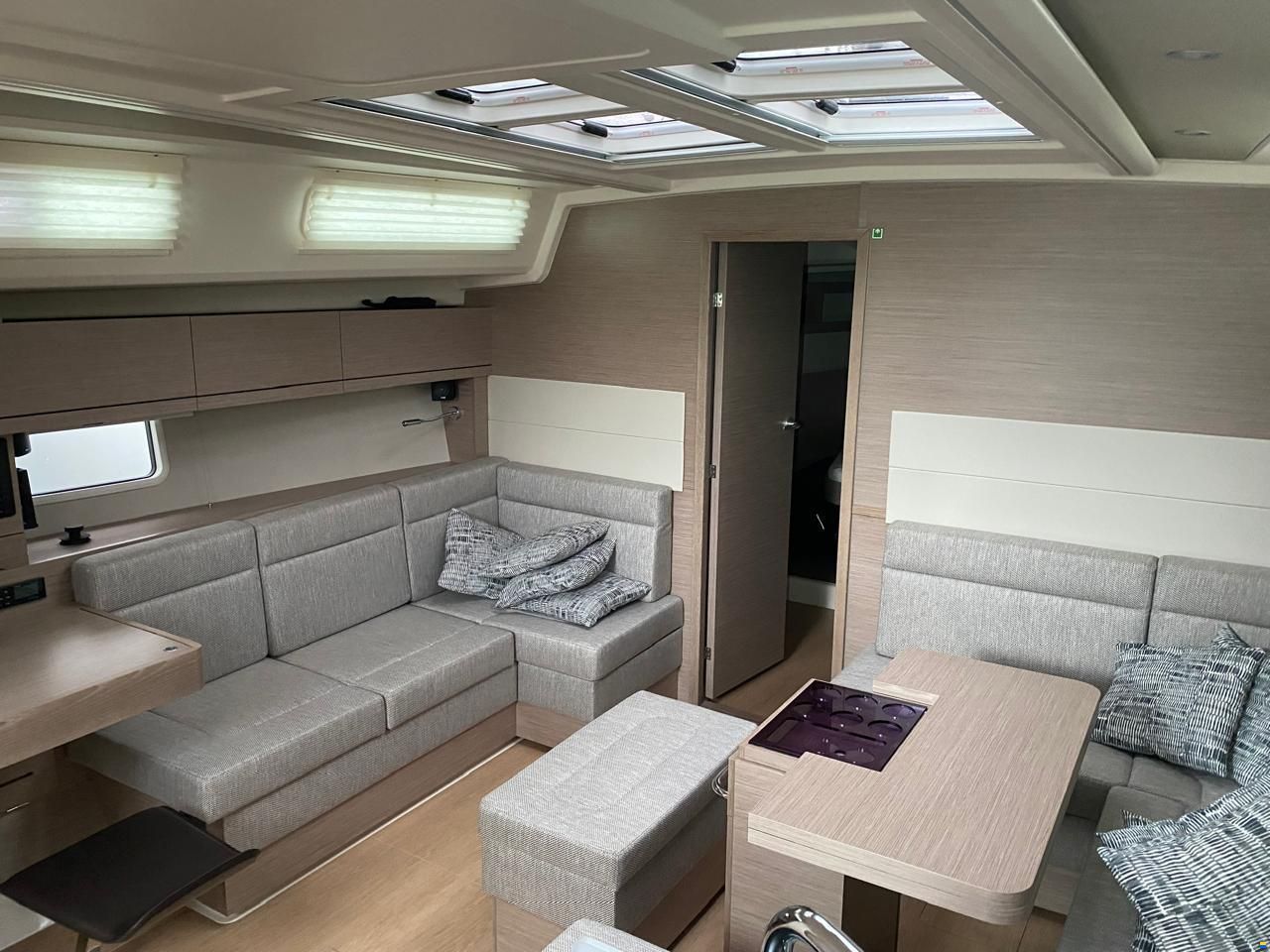 Hanse 458
