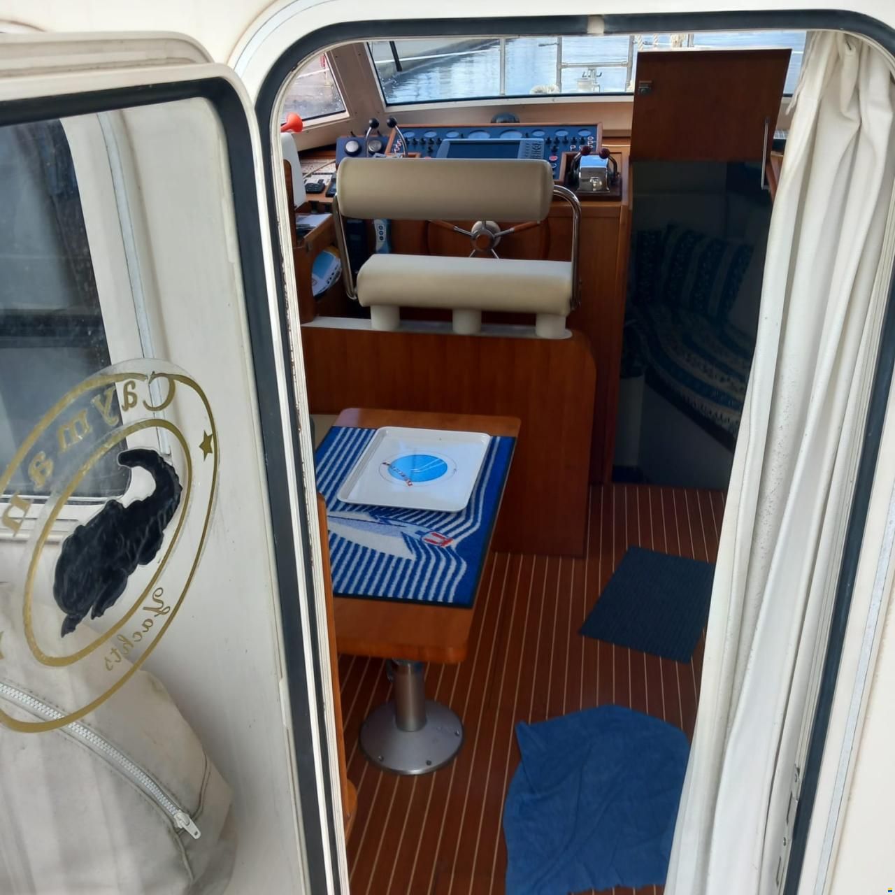 Cayman 30 Fly
