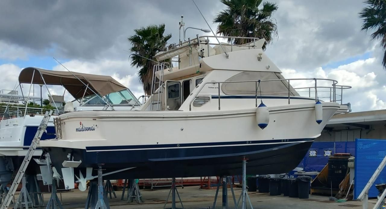 Cayman 30 Fly