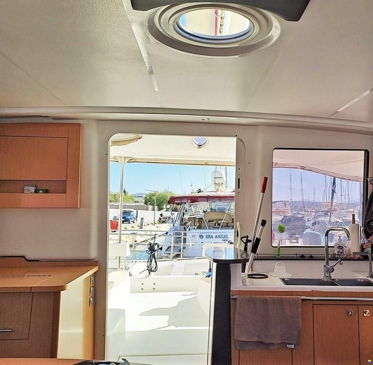 Fountaine Pajot Lipari 41