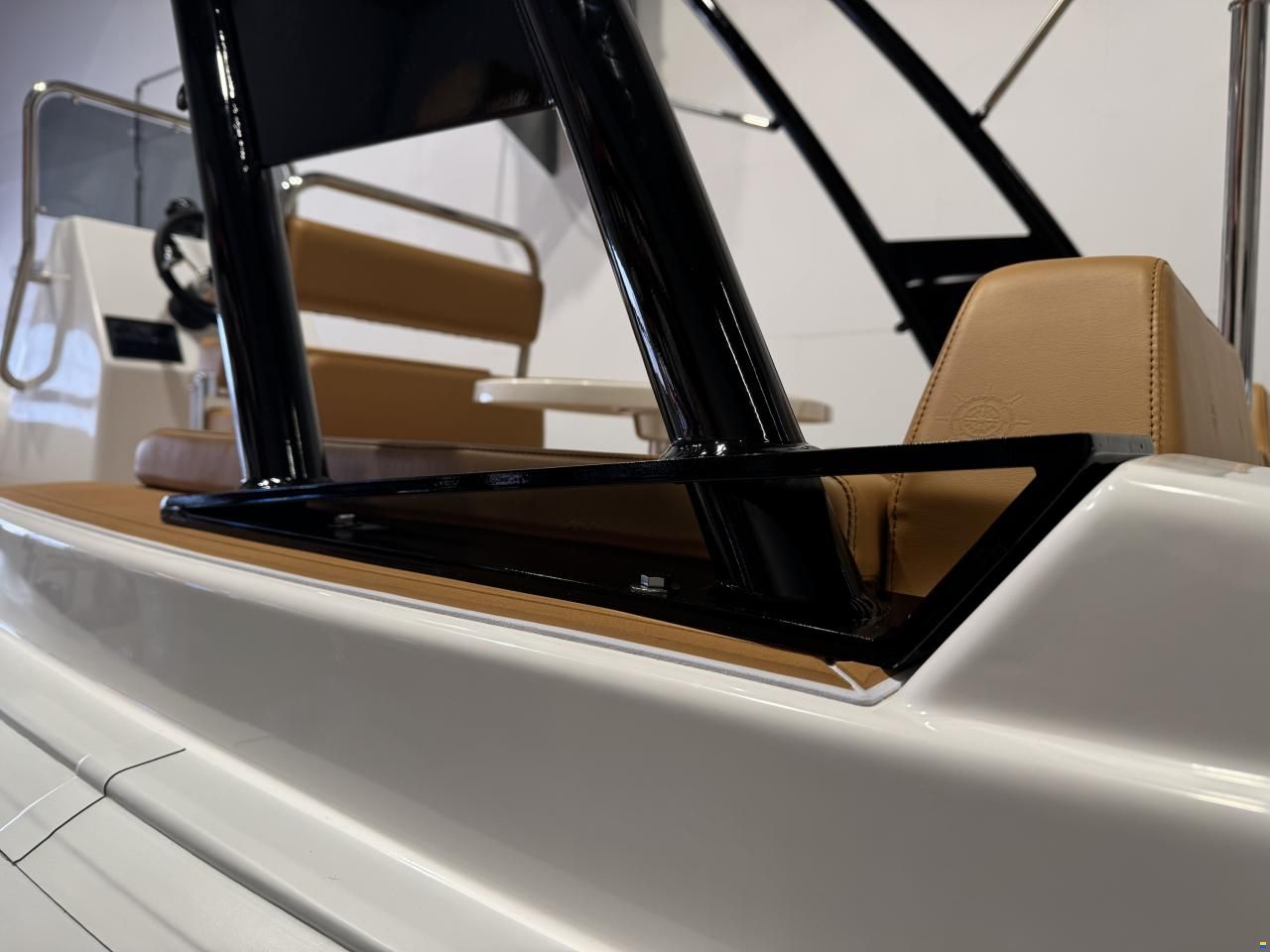Lariba 660 Luxury