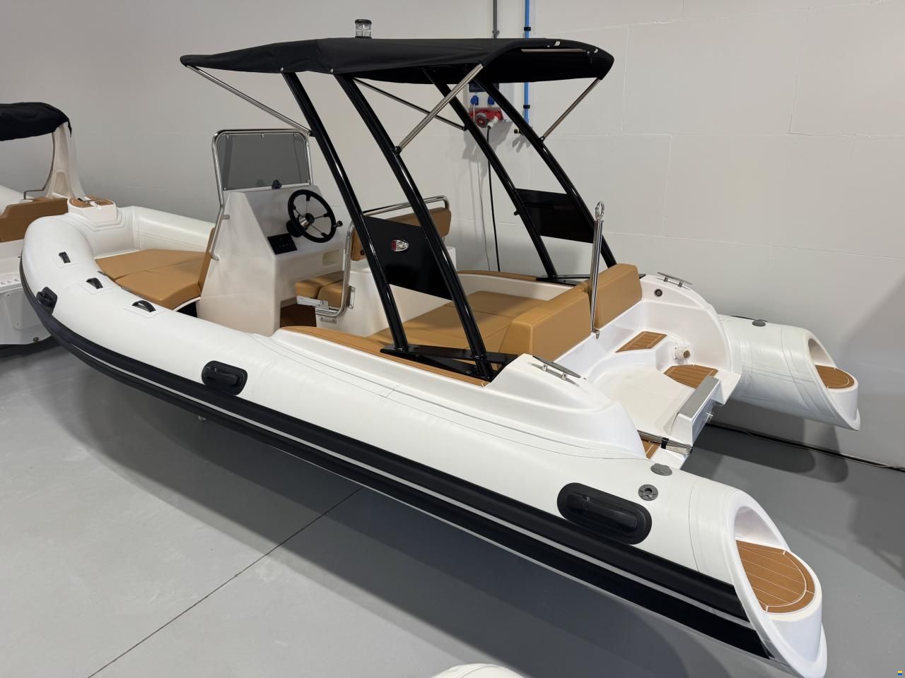 Lariba 580 Luxury