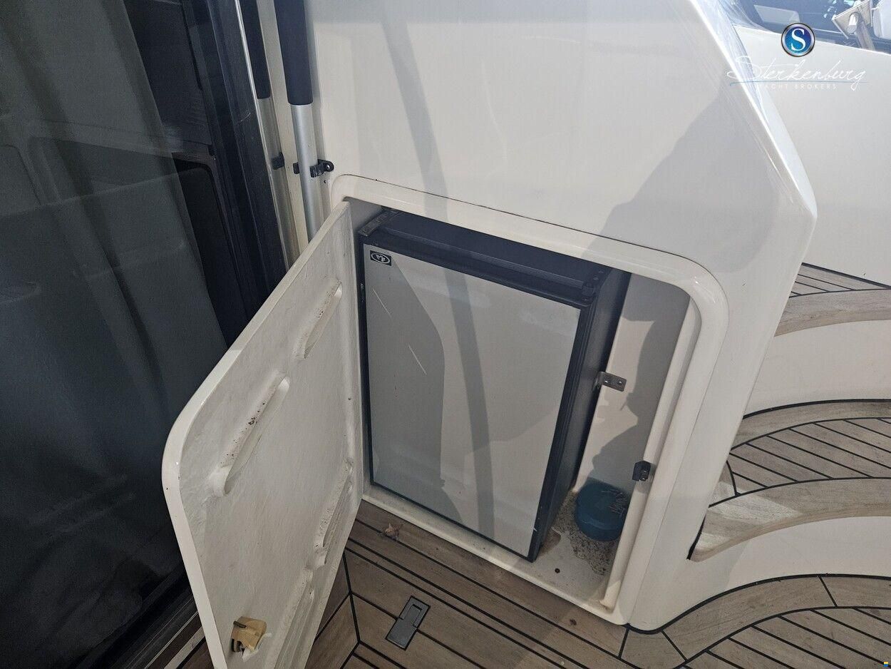 Azimut 42