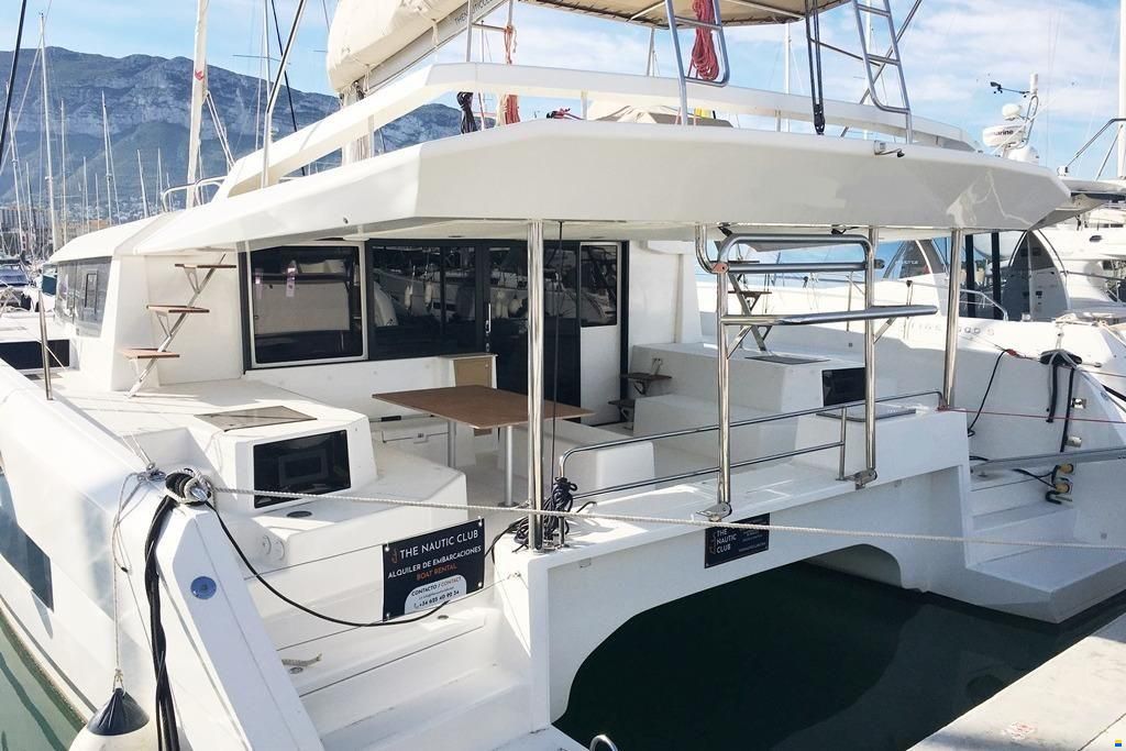 Dufour Catamarans 48