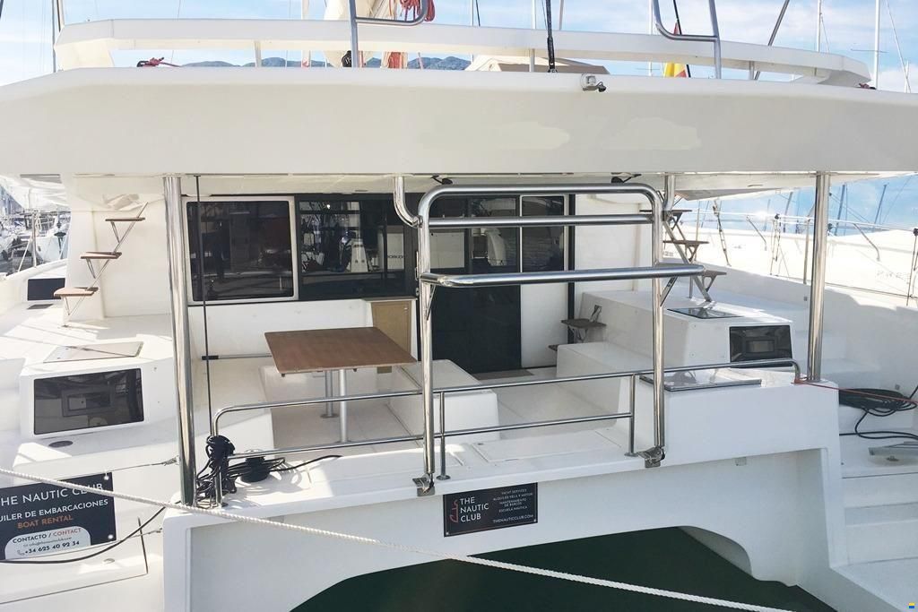 Dufour Catamarans 48