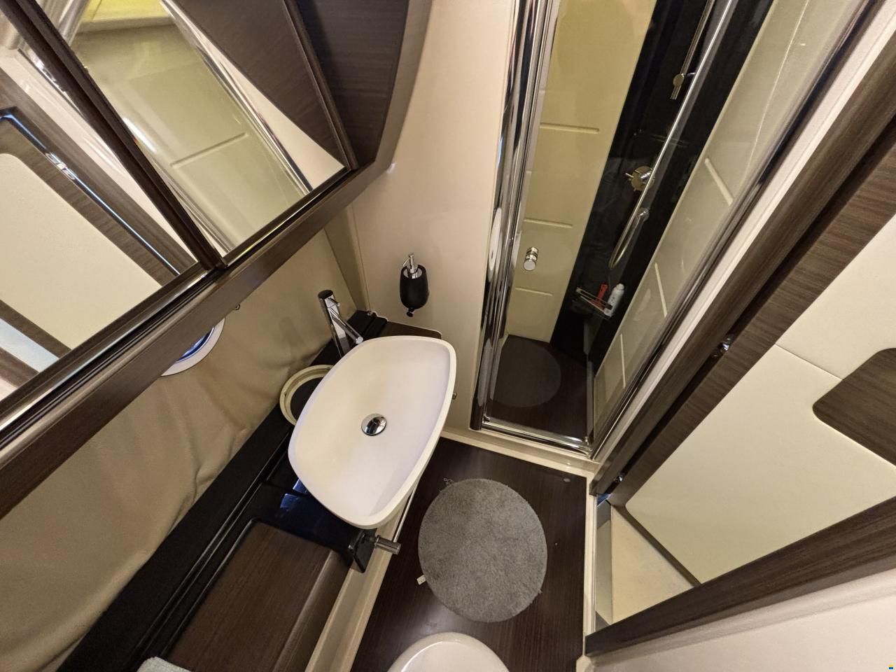 Azimut 55s