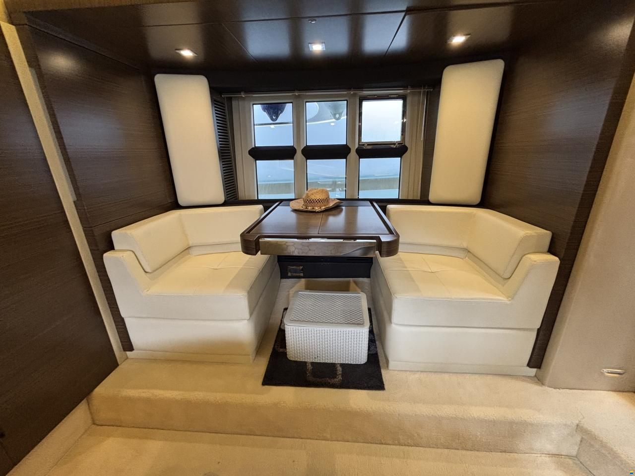 Azimut 55s
