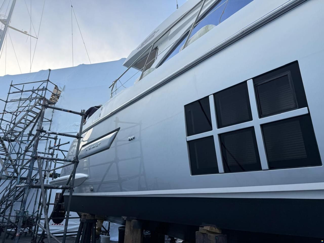 Azimut 55s