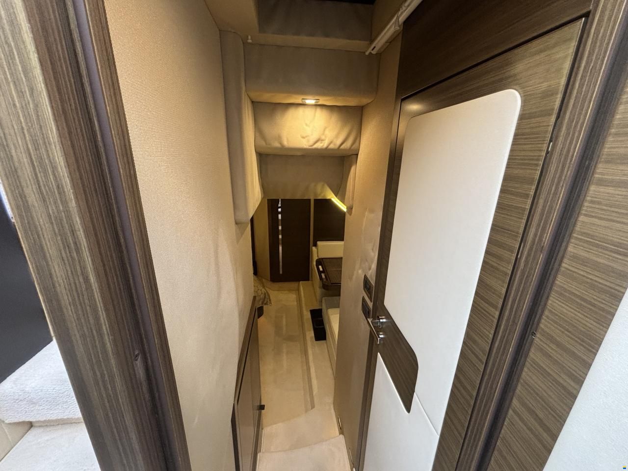 Azimut 55s