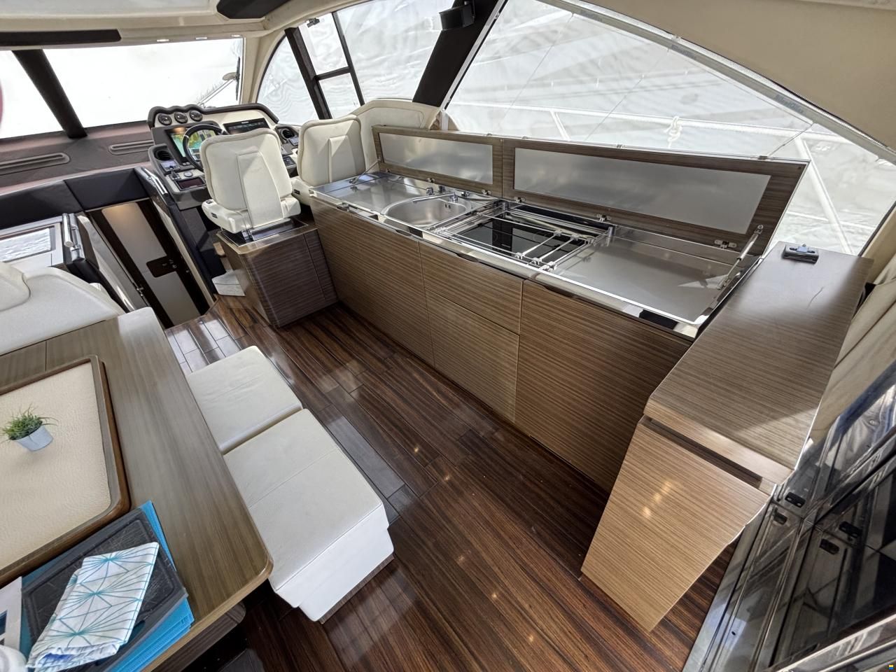Azimut 55s