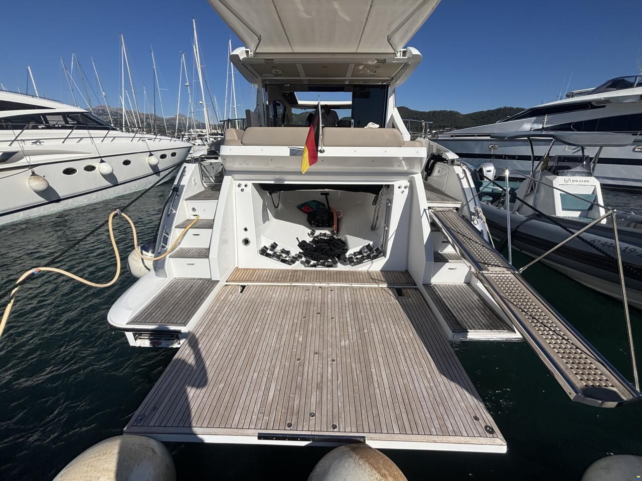 Azimut 55s