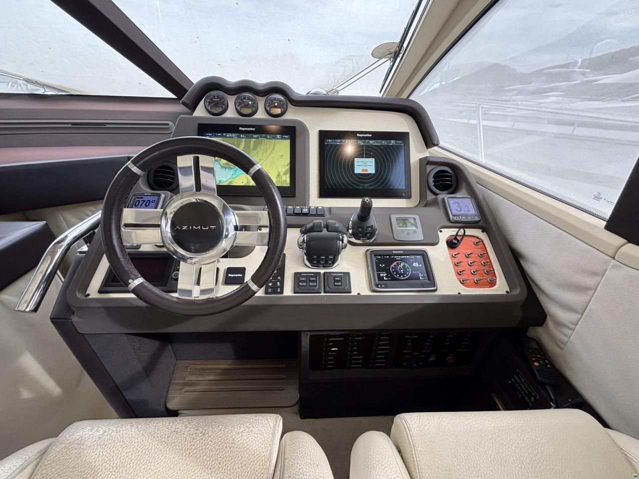 Azimut 55s