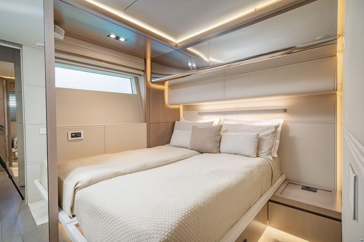 DL Yachts Dreamline 26