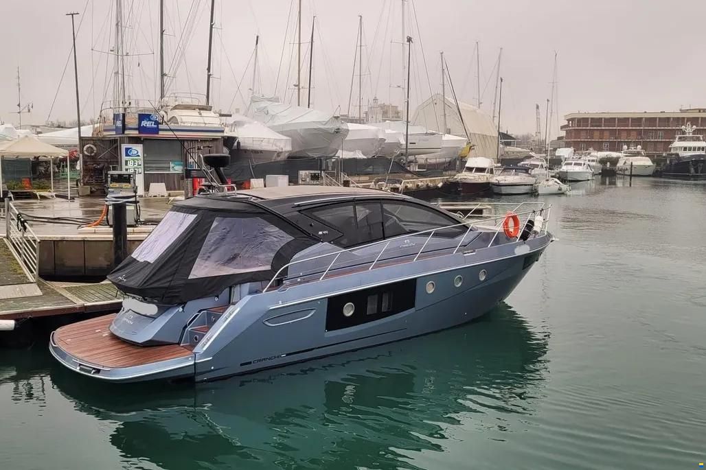 Cranchi M 44 HT