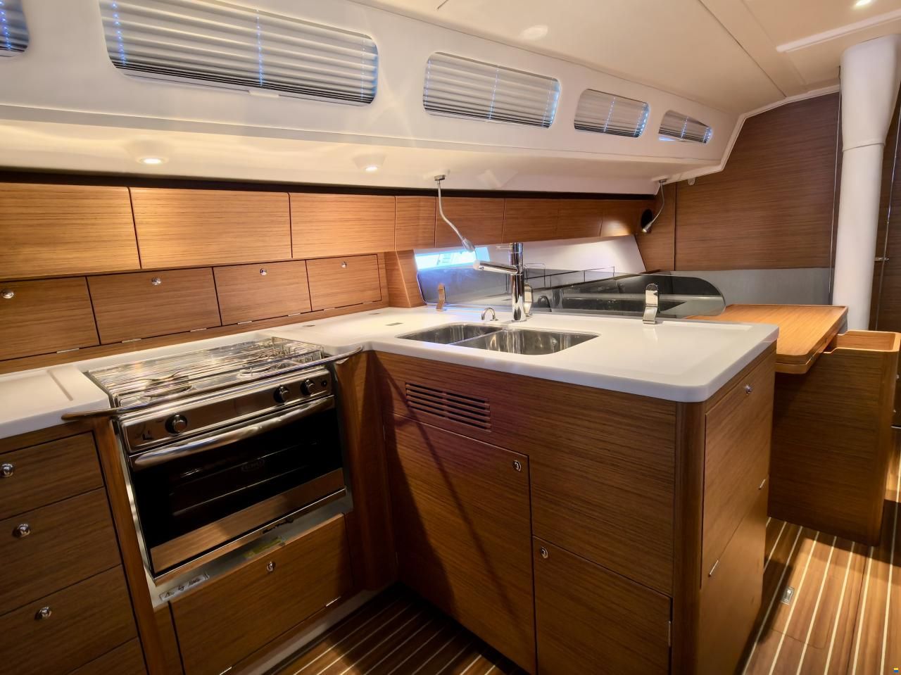 X-Yachts Xp38