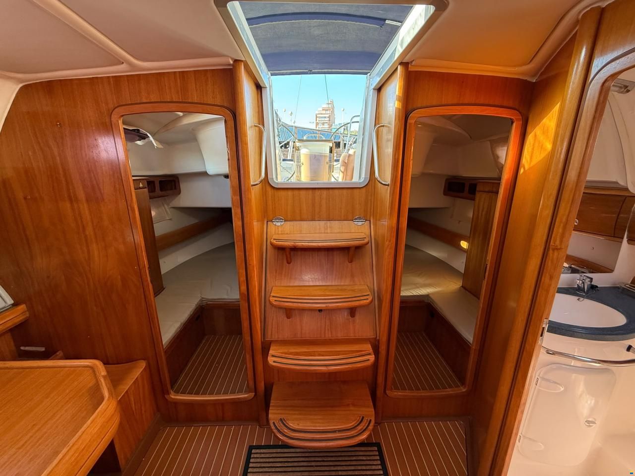 Bavaria 42 Cruiser