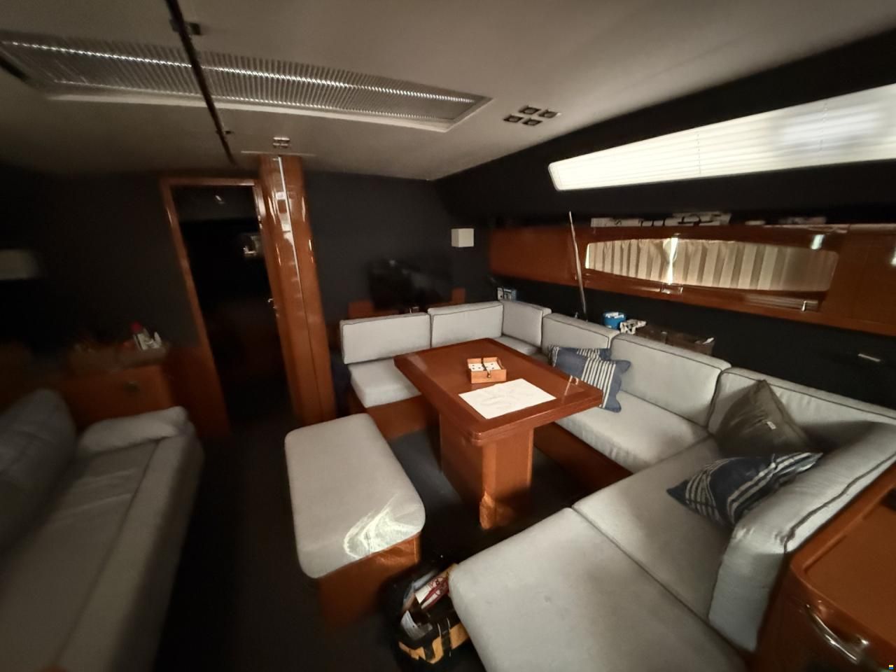 Beneteau Oceanis 60