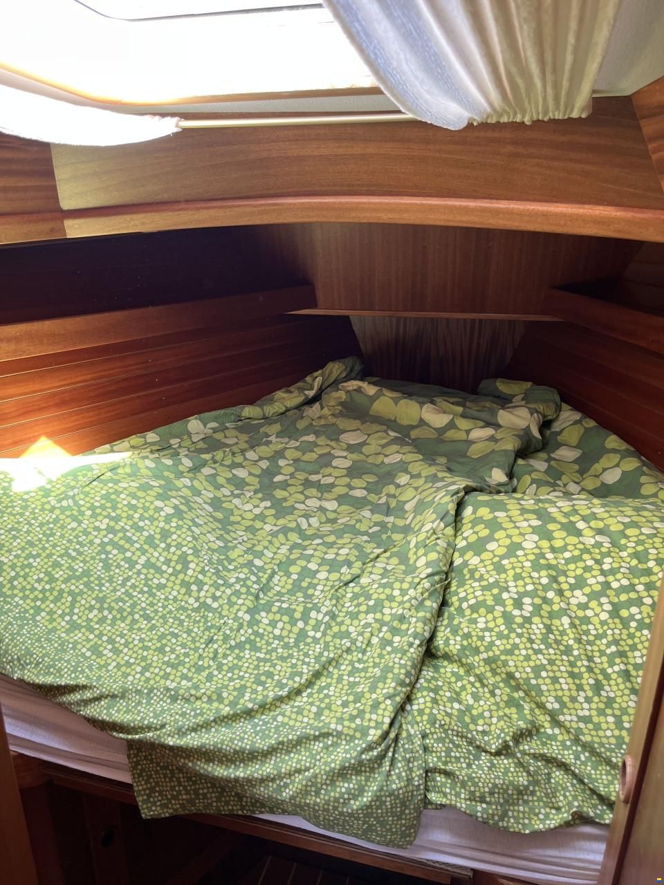 Aphrodite 33
