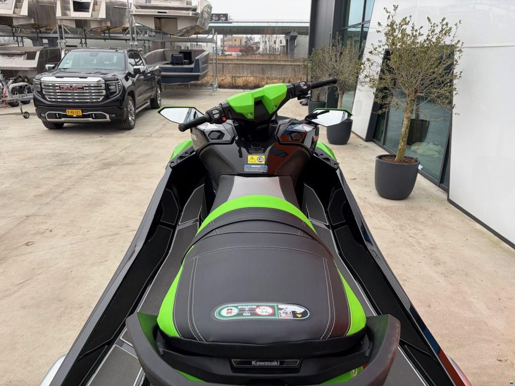 Kawasaki Ultra 310LX-S + Pega J650-400 trailer I