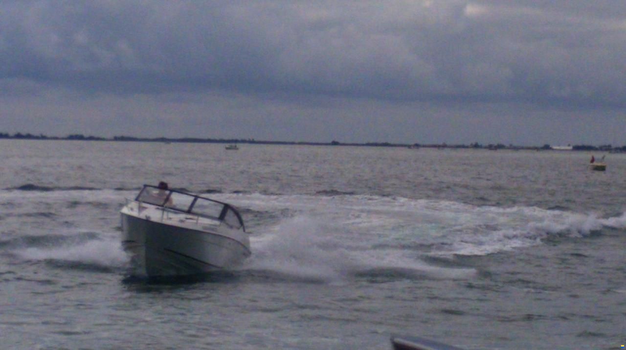 Parker 630 Day Cruiser