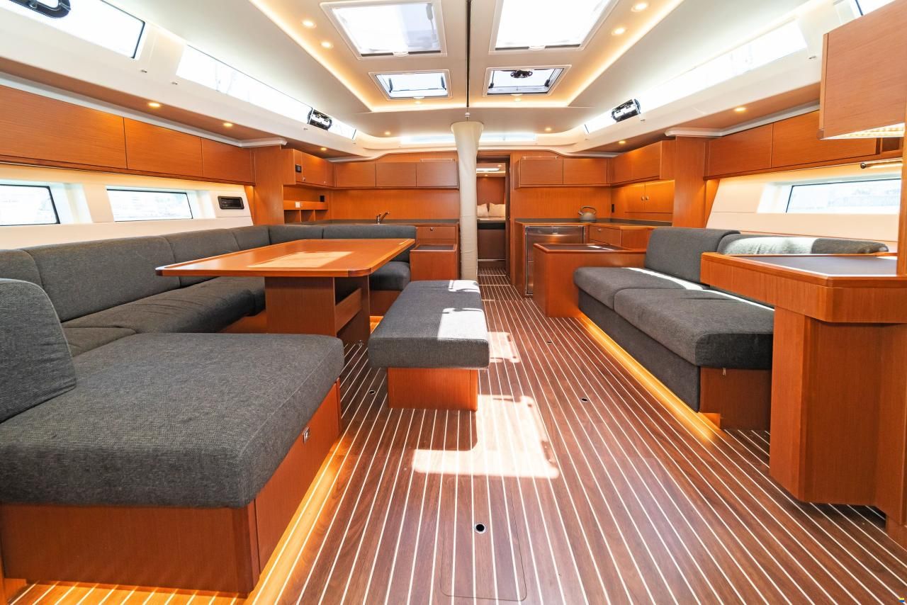 Bavaria C57 Style