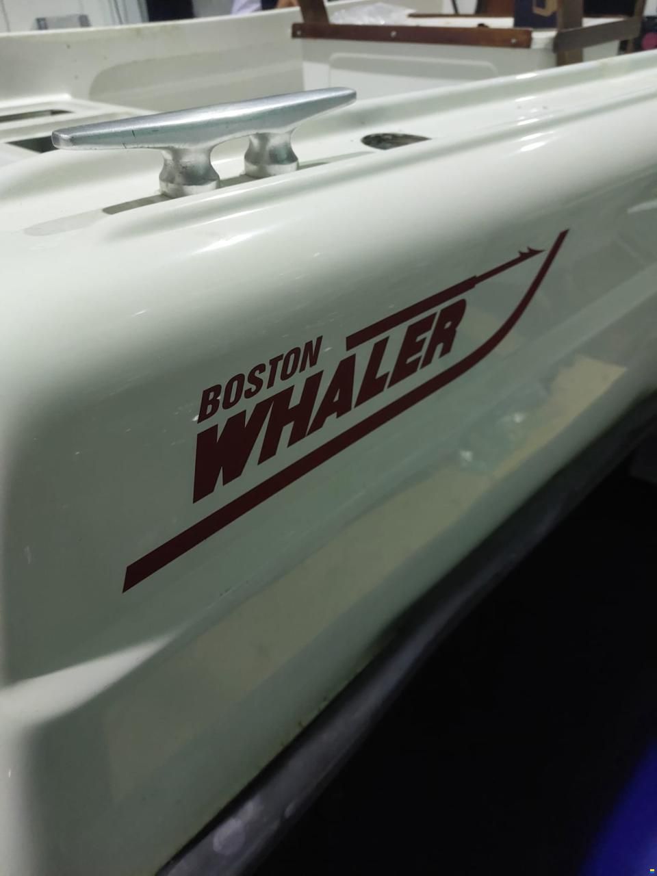 Boston Whaler 21 Outrage