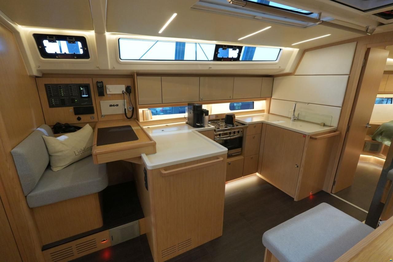 Bavaria C46