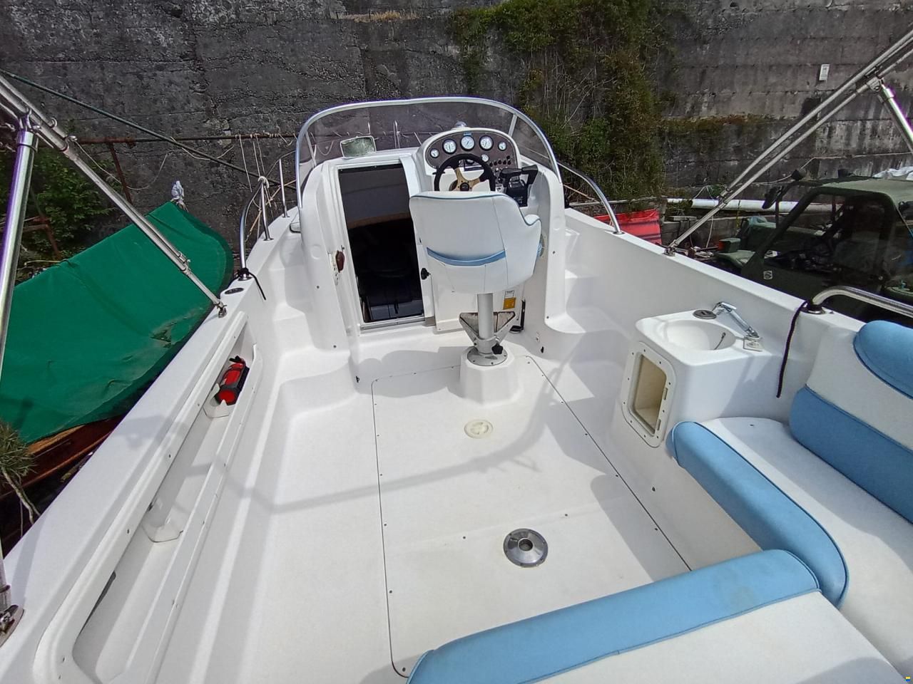 Ranieri Endeavour 27 Walkaround