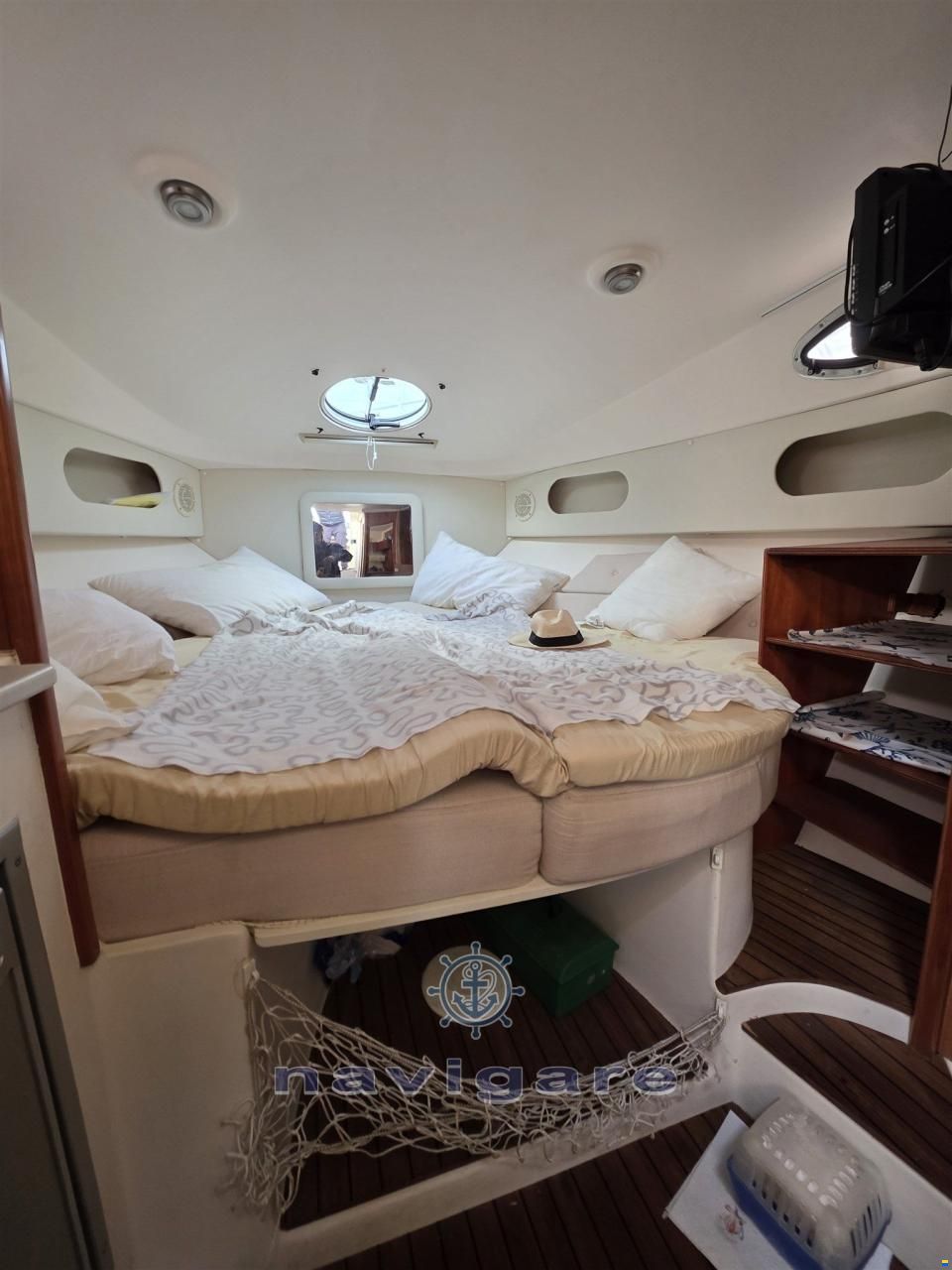 Man&ograve; 24,50 Cabin