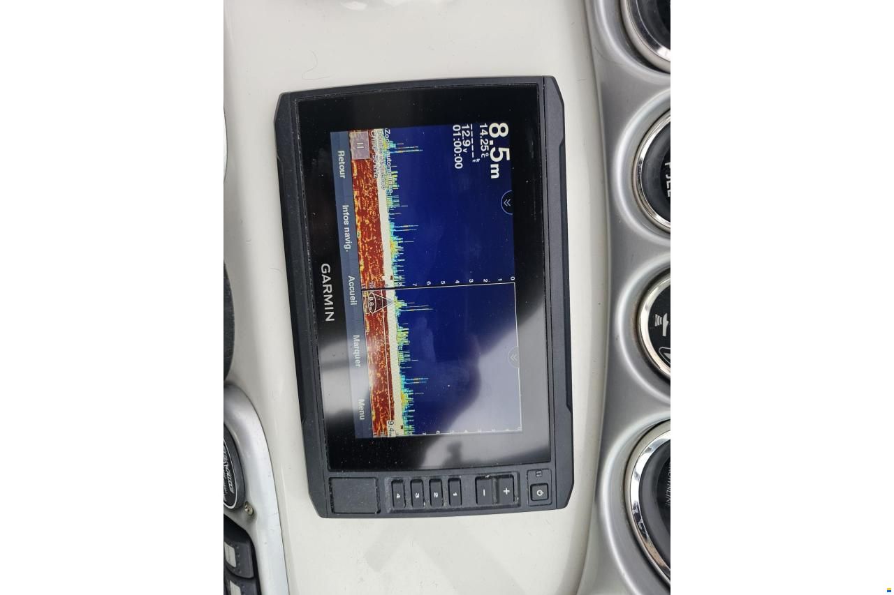 Crownline 270 CR