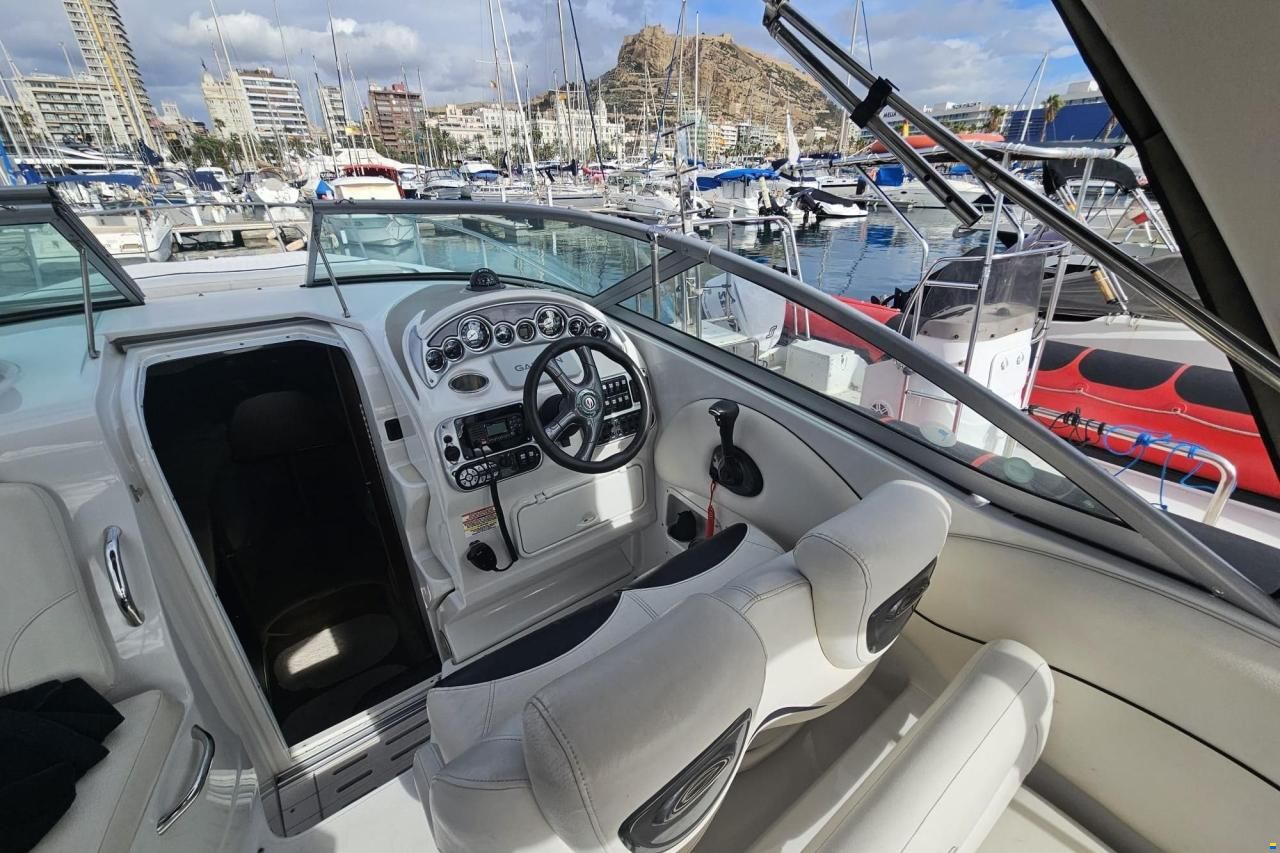 Crownline 270 CR