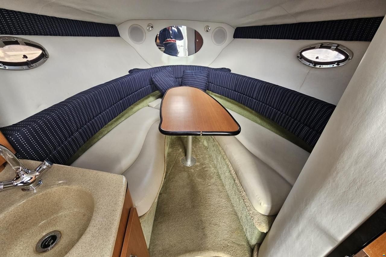 Crownline 270 CR