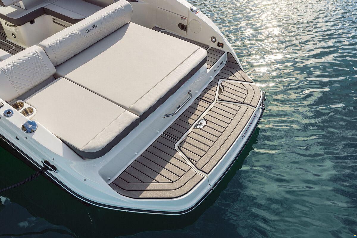 Sea Ray SDX 250