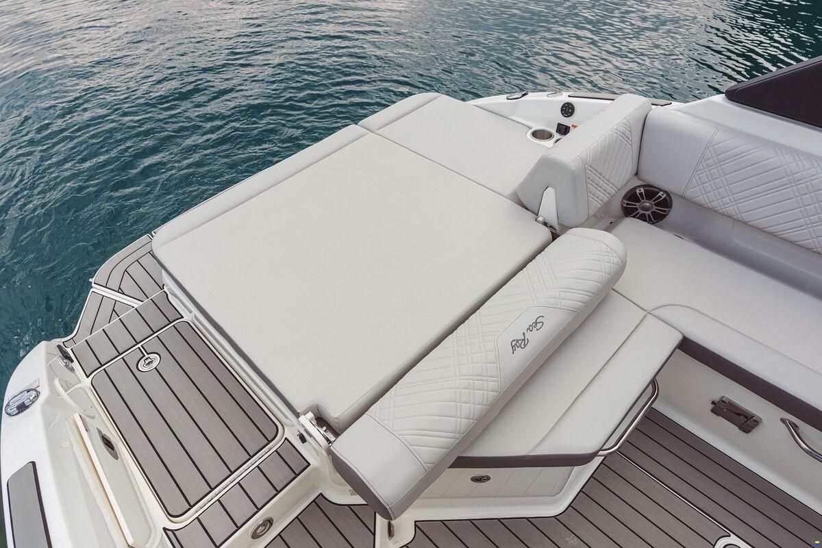 Sea Ray SDX 250
