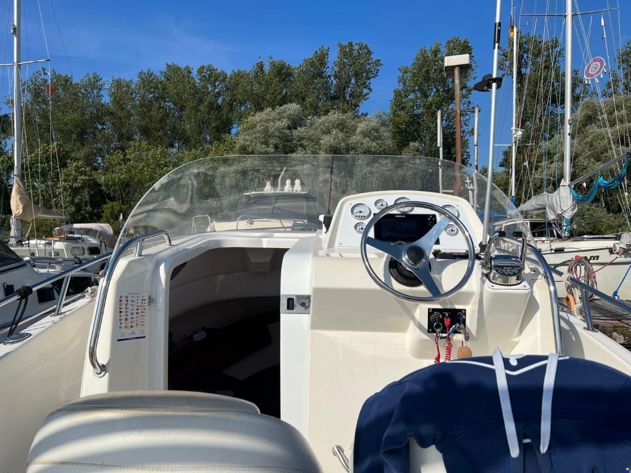 Kelt White Shark 248 SD