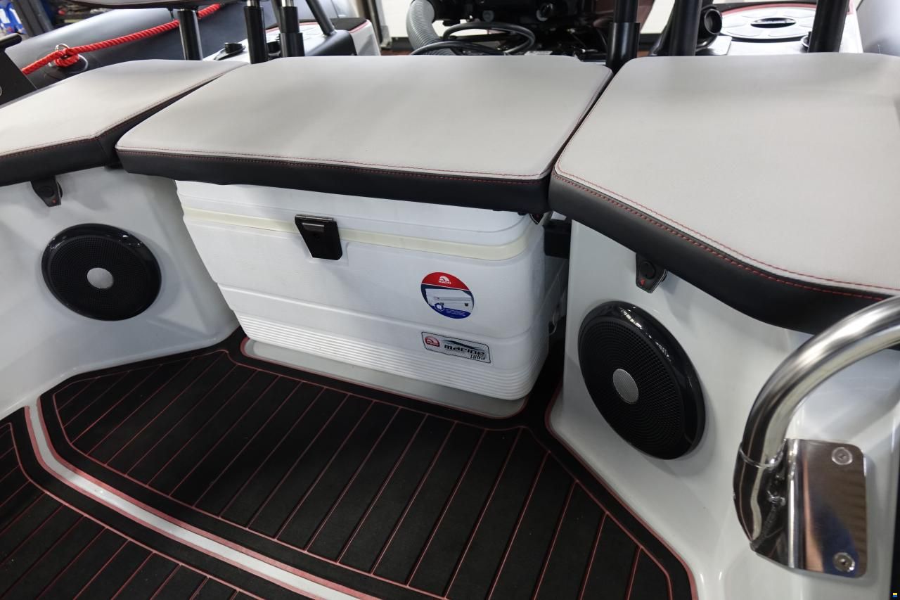 Zodiac Open 6.5 Neo RIB