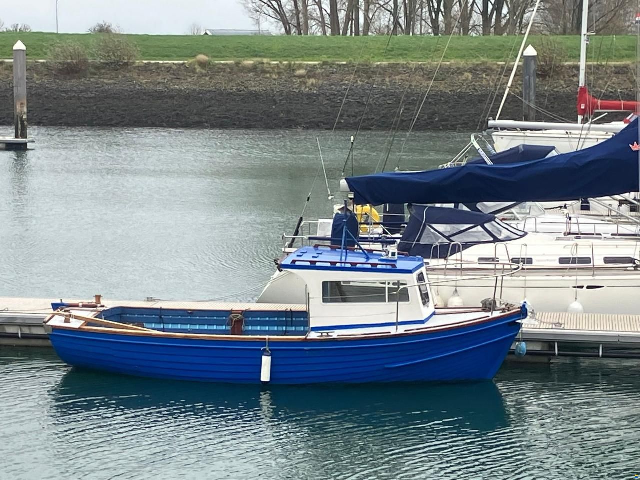 Cygnus Klassieke vissersboot/ferry