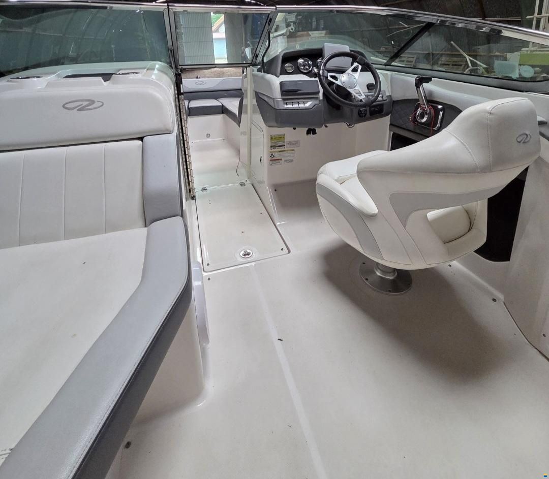 Regal 24 Fasdeck