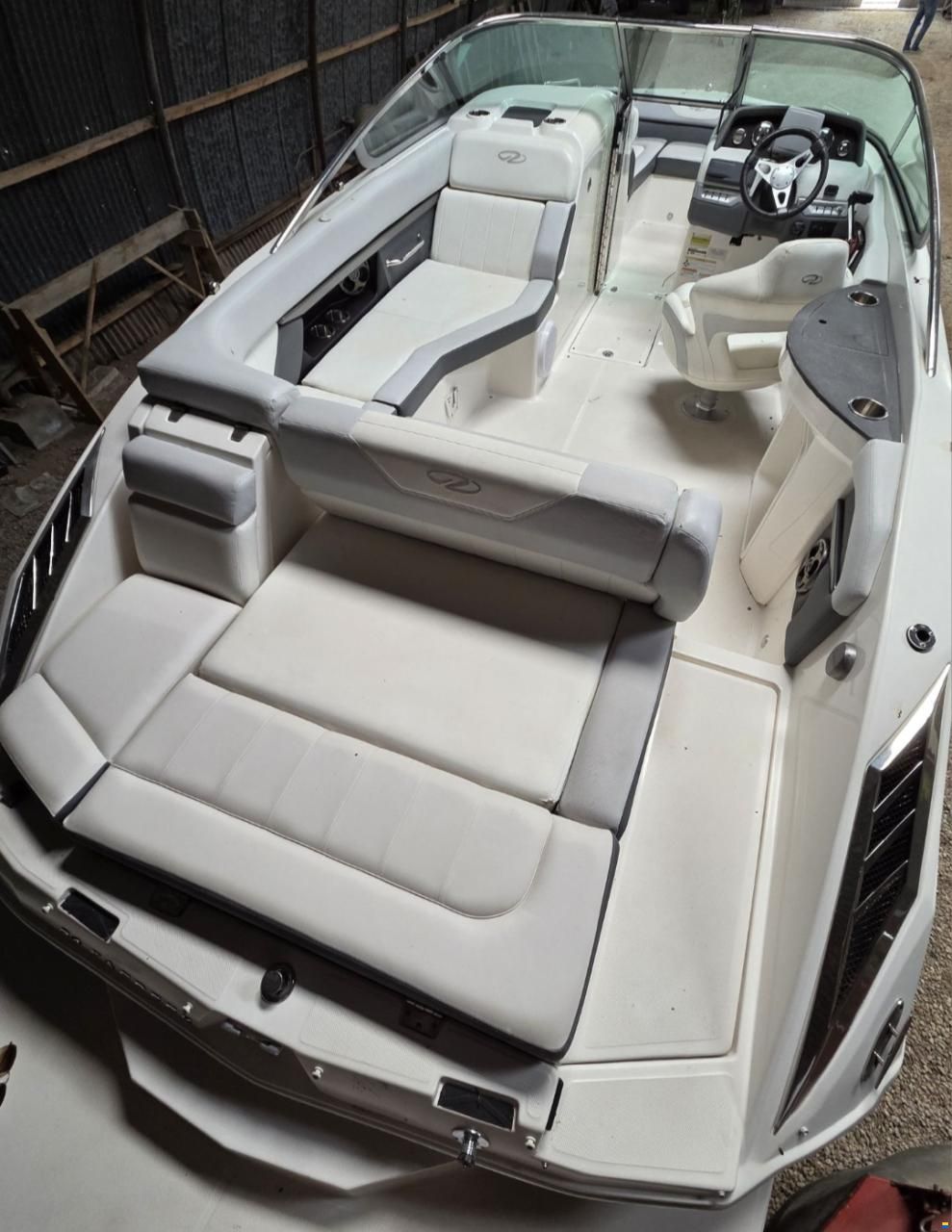 Regal 24 Fasdeck