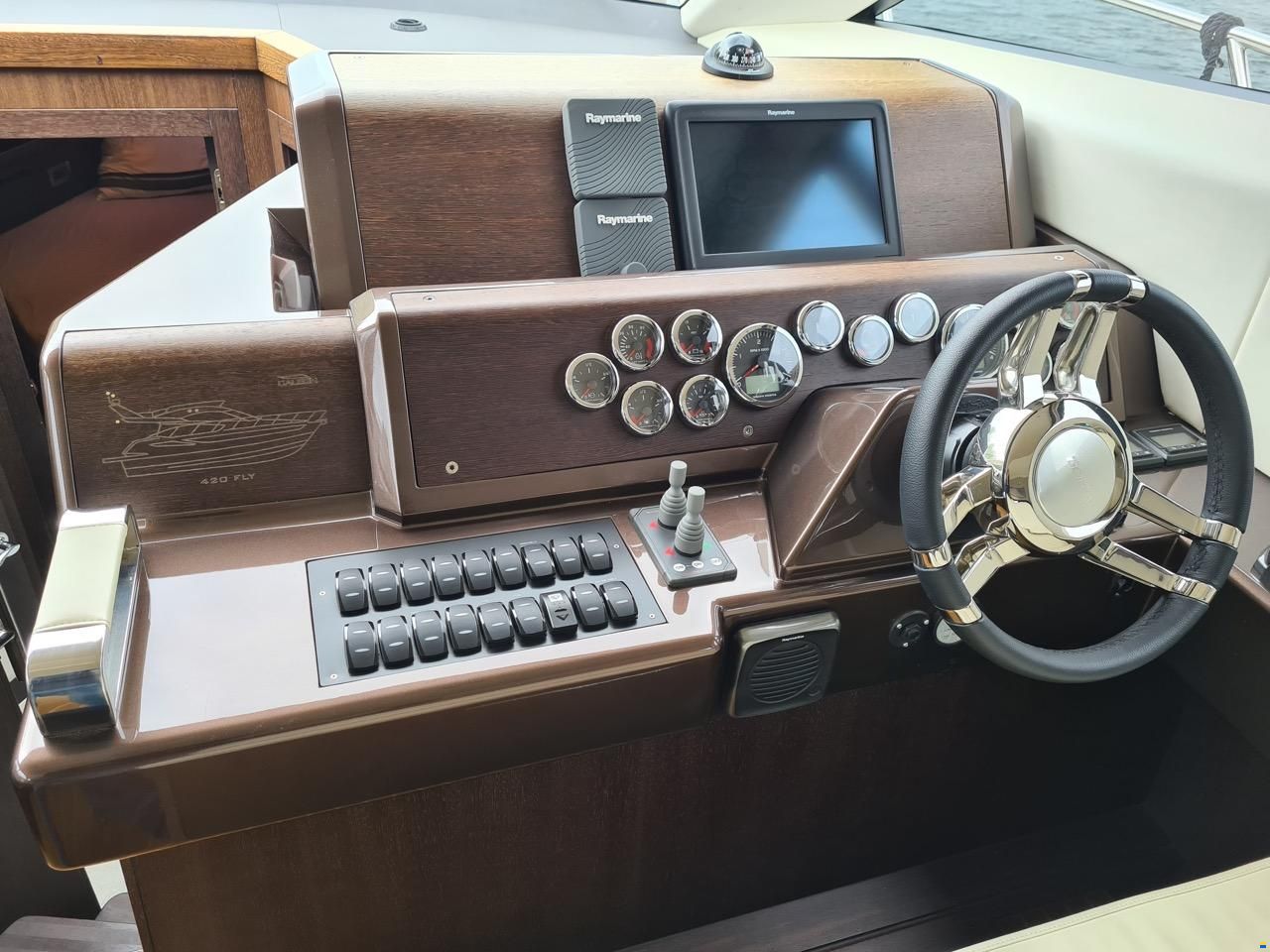Galeon 420 Fly, 2017