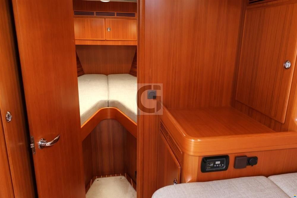 Hallberg-Rassy 54